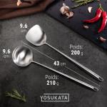 Small Yosukata 34cm Wok en Acier au Carbone Noir (Fond Plat, Pré-Assaisonnés) + Set D'ustensiles pour Wok en Acier Inoxydable 43 cm (Spatule et Louche)